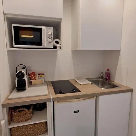 Beau Centre Maréchal Juin *