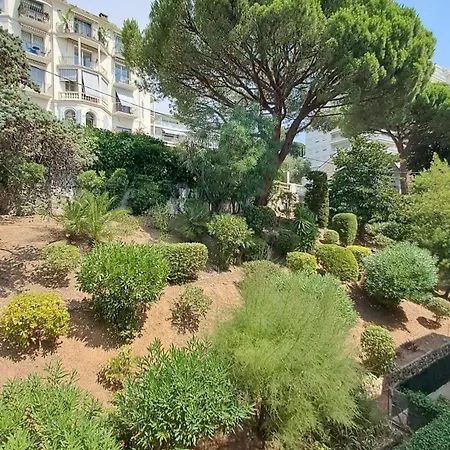 Daire Beau Centre Marechal Juin Cannes