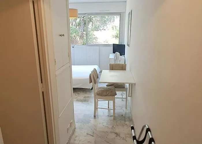 Beau Centre Marechal Juin Apartament *